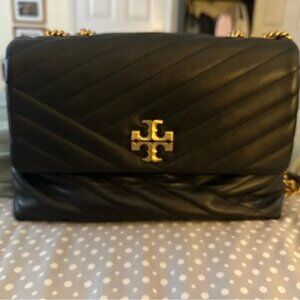 Black Quilted Tote Bag with Gold Chain